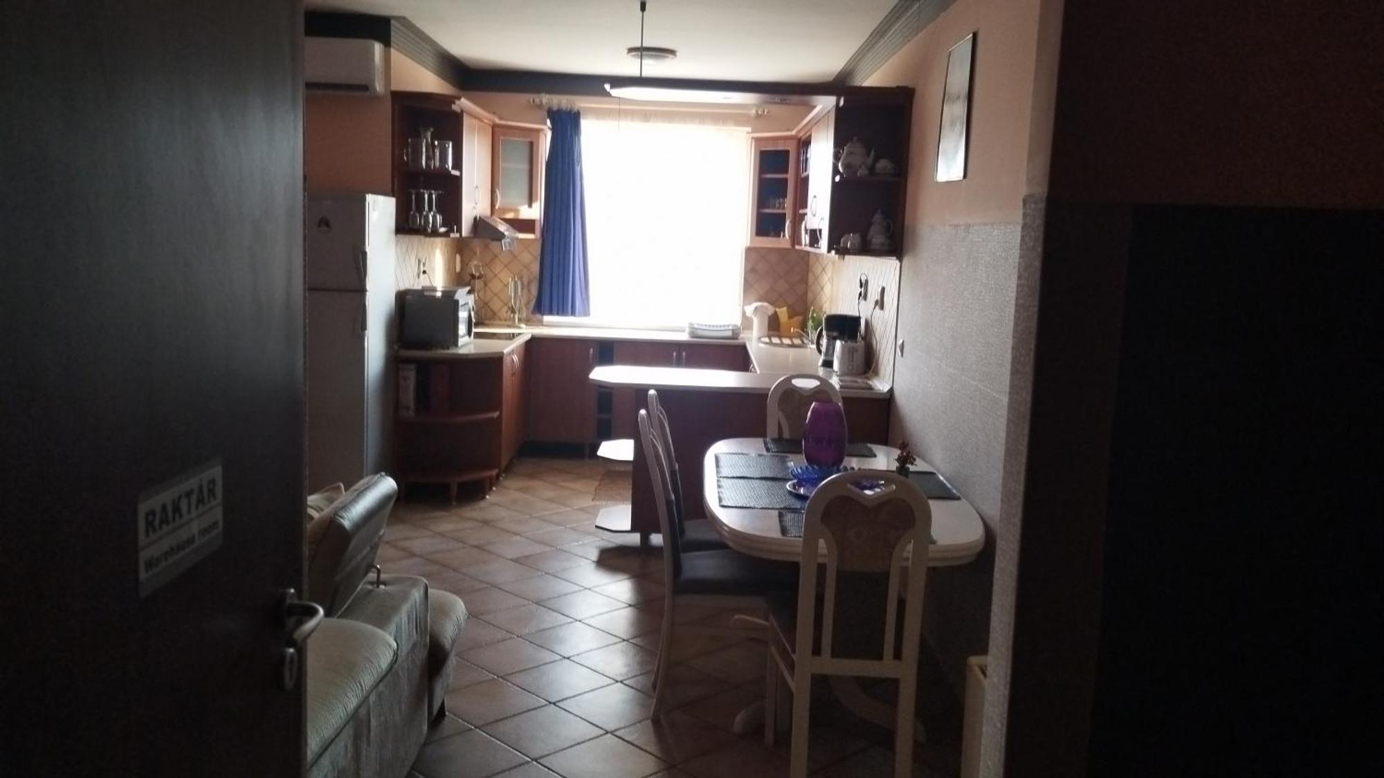 Tommy Apartment *
